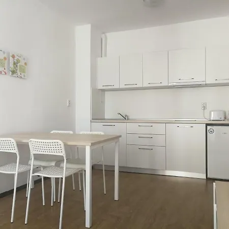 Sunny View Central Apartment